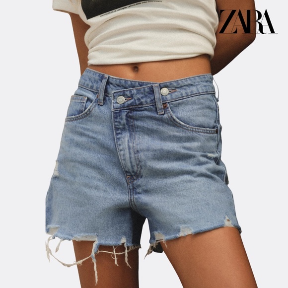 Zara High-Rise Cross Waist Mom Fit Denim Shorts in size US 0. - Picture 1 of 6